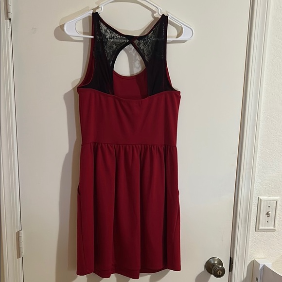 Green Envelope Red Halter Backless Cocktail Dress - Picture 2 of 3